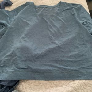 Lululemon crop top green/ blue